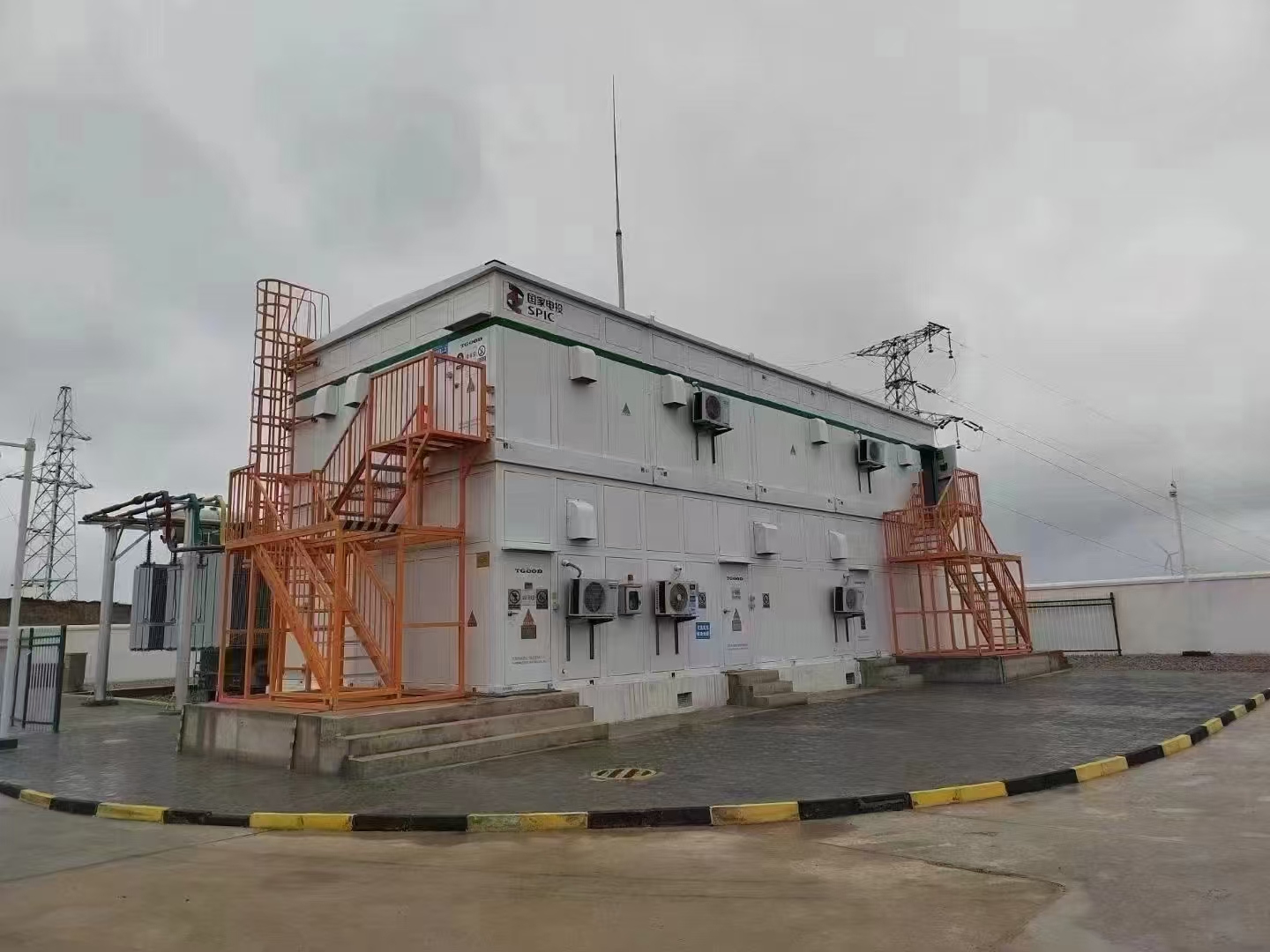 國(guó)電投通渭10萬千瓦光伏發(fā)電項(xiàng)目